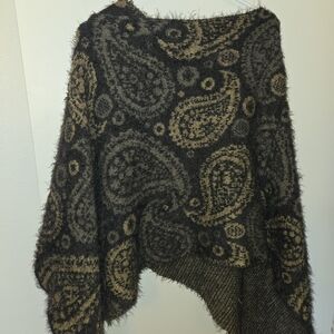 Chic Black and Gold Paisley Women's Poncho